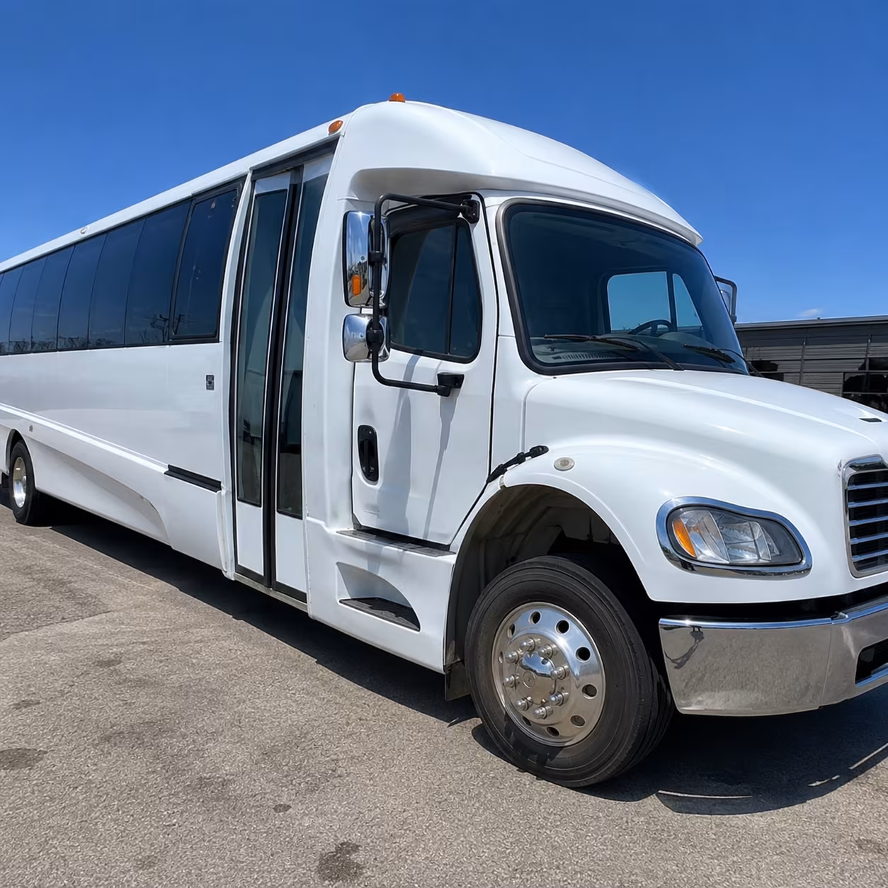 brentwood reserve your brentwood long distance charter bus rental today