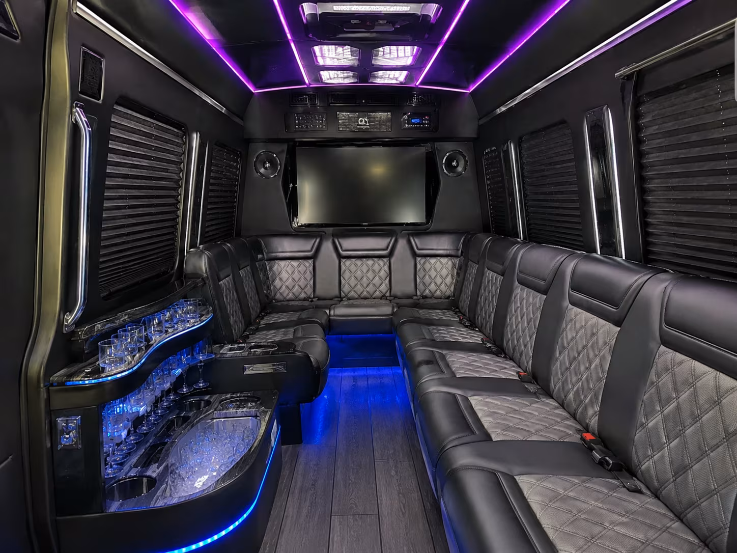 corporate event shuttles to blackhawk museum bridges golf club and local venues