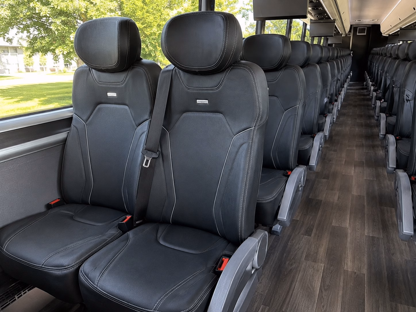 dublin book your dublin school field trip charter bus rental