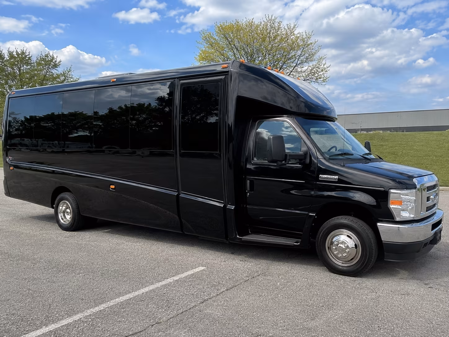 if your venue has a winding road the right bus size matters